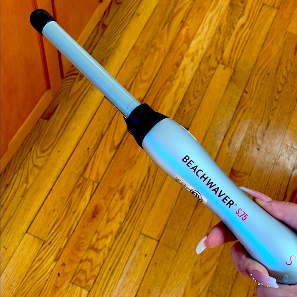 COPY - Beachwaver curling iron S .75